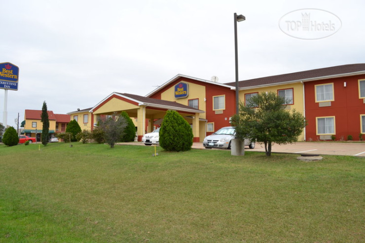 New photos from tourists Best Western Executive Inn 2*