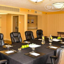 DoubleTree by Hilton Hotel Houston - Greenway Plaza 