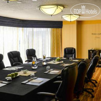 DoubleTree by Hilton Hotel Houston - Greenway Plaza 