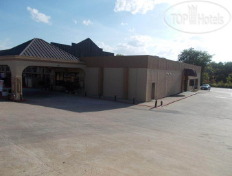 Super 8 Longview North