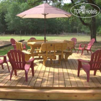 Hempstead Country Inn & Suites Дворик