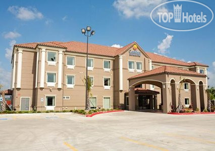 Hotelier's photos Comfort Inn & Suites Winnie 2*