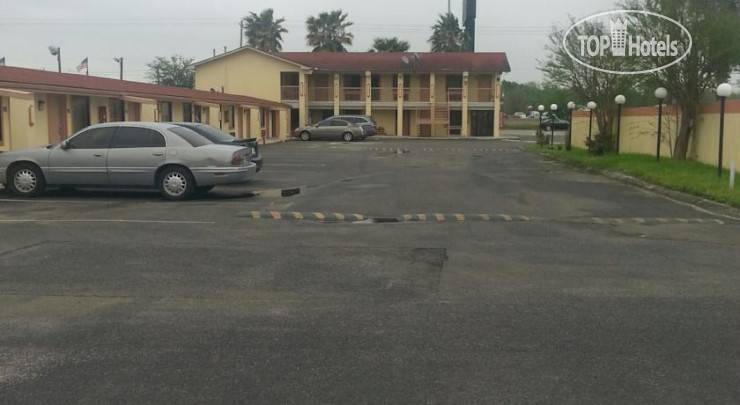 Hotel photo Deluxe Inn Motel 1*