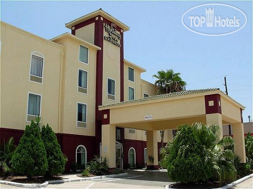 Hotel photo Comfort Inn & Suites FM1960-Champions  3*