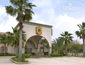 Hotelier's photos Super 8 NASA 2*