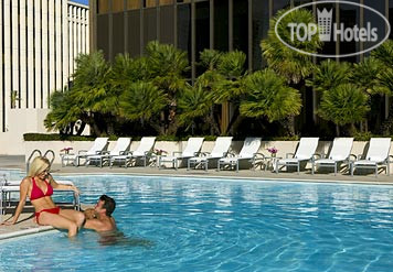 Hotelier's photos DoubleTree By Hilton Houston Hotel Greenway Plaza 4*