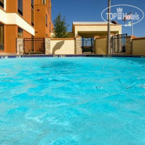 Holiday Inn Express Hotel & Suites Dallas Ft. Worth Airport South 