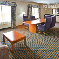 Holiday Inn Express Hotel & Suites Stemmons Fwy 