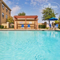 Holiday Inn Express Hotel & Suites Stemmons Fwy 