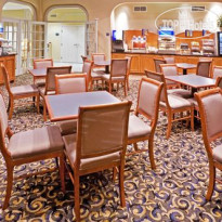 Holiday Inn Express Hotel & Suites Stemmons Fwy 