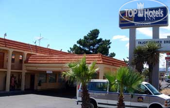 Hotelier's photos Super 8 El Paso Airport 2*