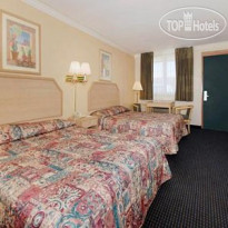 Econo Lodge Inn & Suites Fiesta Park 