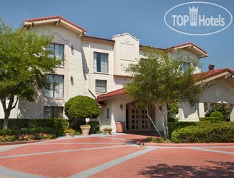 Hotel photo Baymont Inn Houston Hobby Airport 2*