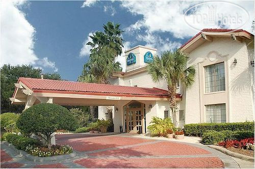 Hotelier's photos La Quinta Inn Houston Baytown West 2*