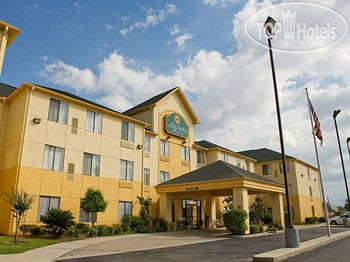 Hotel photo La Quinta Inn & Suites Woodlands South 2*