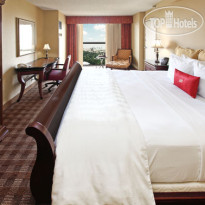 Crowne Plaza Dallas Market Center