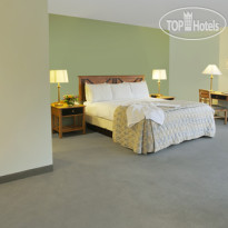 Crockett Hotel