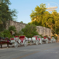 Crockett Hotel