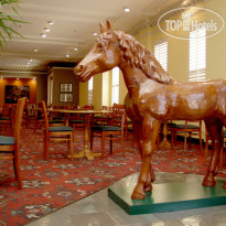 Crockett Hotel