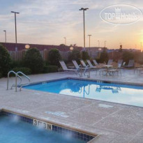 Hilton Garden Inn Dallas Market Center 