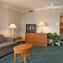 Baymont Inn & Suites Austin Highland Mall 
