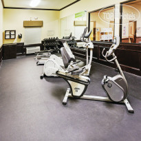 La Quinta Inn & Suites DFW Airport West - Bedford 