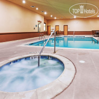 La Quinta Inn & Suites DFW Airport West - Bedford 