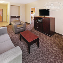 La Quinta Inn & Suites DFW Airport West - Bedford 