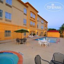 La Quinta Inn & Suites Brookshire 