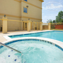 La Quinta Inn & Suites Cleburne 