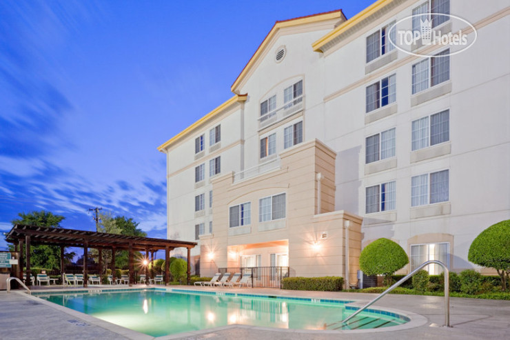 La Quinta Inn & Suites DFW Airport South Irving