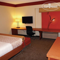 La Quinta Inn & Suites Dallas Plano West 