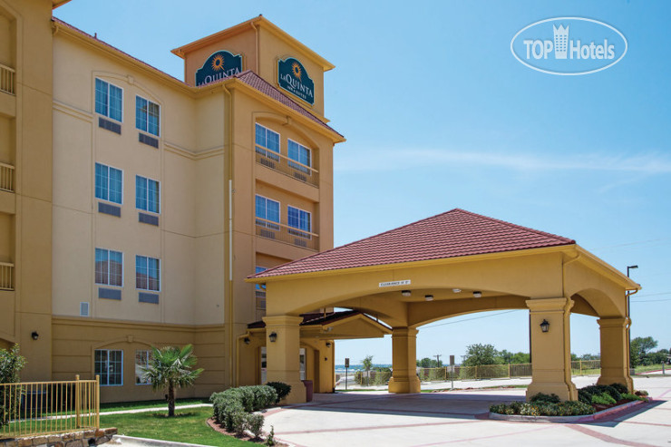 La Quinta Inn & Suites Fort Worth - Lake Worth