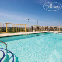 La Quinta Inn & Suites Fort Worth - Lake Worth 