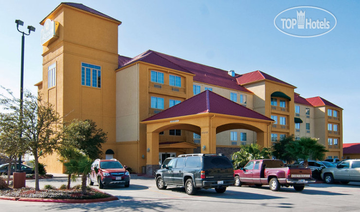 Hotel photo La Quinta Inn & Suites San Antonio North Stone Oak 3*