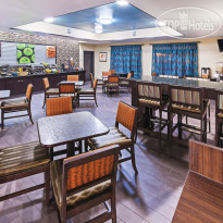 La Quinta Inn & Suites Houston Hobby Airport 