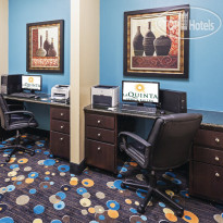 La Quinta Inn & Suites Houston Hobby Airport 