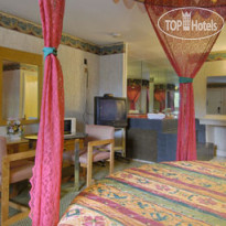 Travelodge Atlantic City King Suite с джакузи