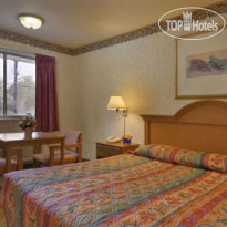 Travelodge Atlantic City King Bed Room