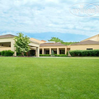 Courtyard Lincroft Red Bank