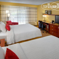 Courtyard Lincroft Red Bank