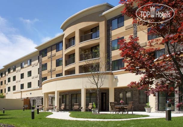 Courtyard Paramus