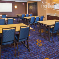Courtyard Tinton Falls Eatontown