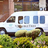 DoubleTree by Hilton Hotel Fort Lee George Washington Bridge 