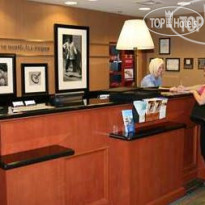 Hampton Inn Las Vegas North Speedway ресепшен