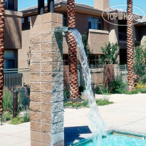 Cliffs at Peace Canyon 