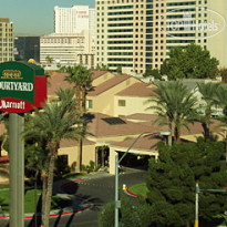 Courtyard Las Vegas Convention Center 