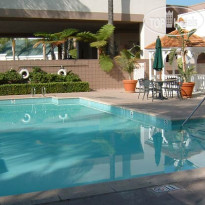 Courtyard Los Angeles Baldwin Park Бассейн