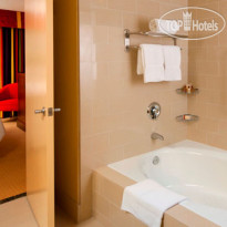 Sheraton Agoura Hills Hotel 