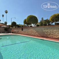 Ramada Pasadena 